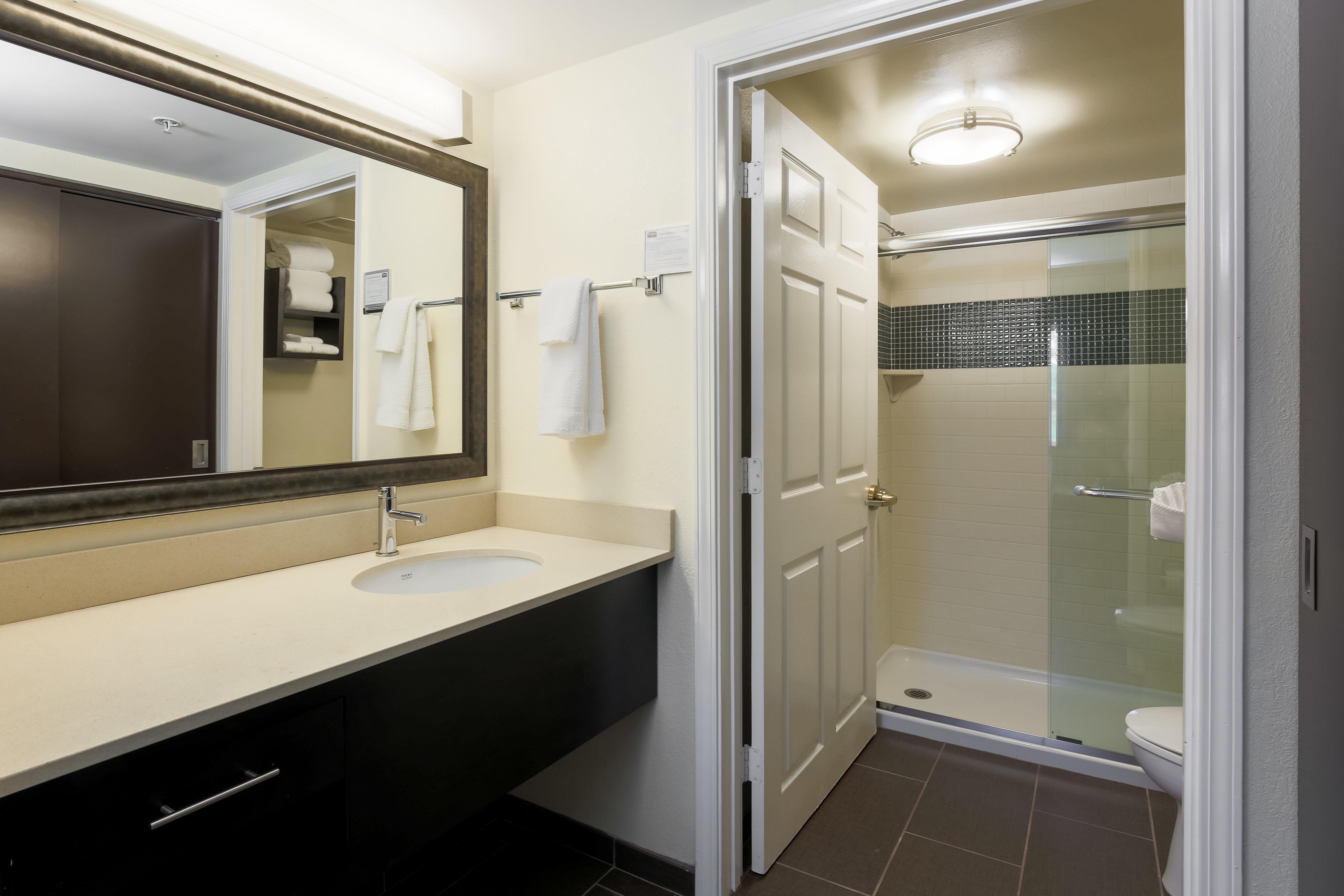 Staybridge Suites-Philadelphia/Mount Laurel By Ihg Εξωτερικό φωτογραφία