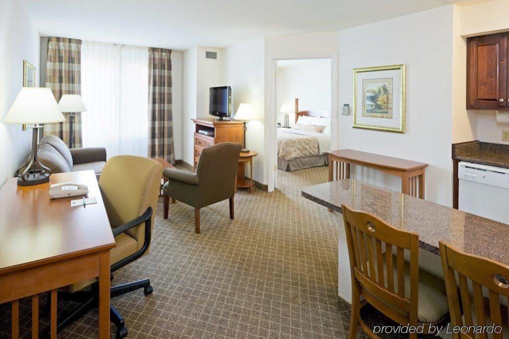 Staybridge Suites-Philadelphia/Mount Laurel By Ihg Εξωτερικό φωτογραφία